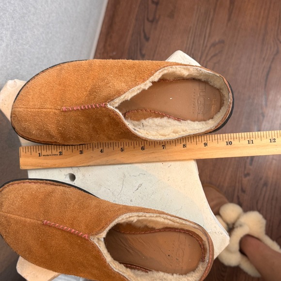 UGG Australia Classic Slipper Suede Leather Slippers Warm Cozy Slip On Size 6 - Picture 7 of 9